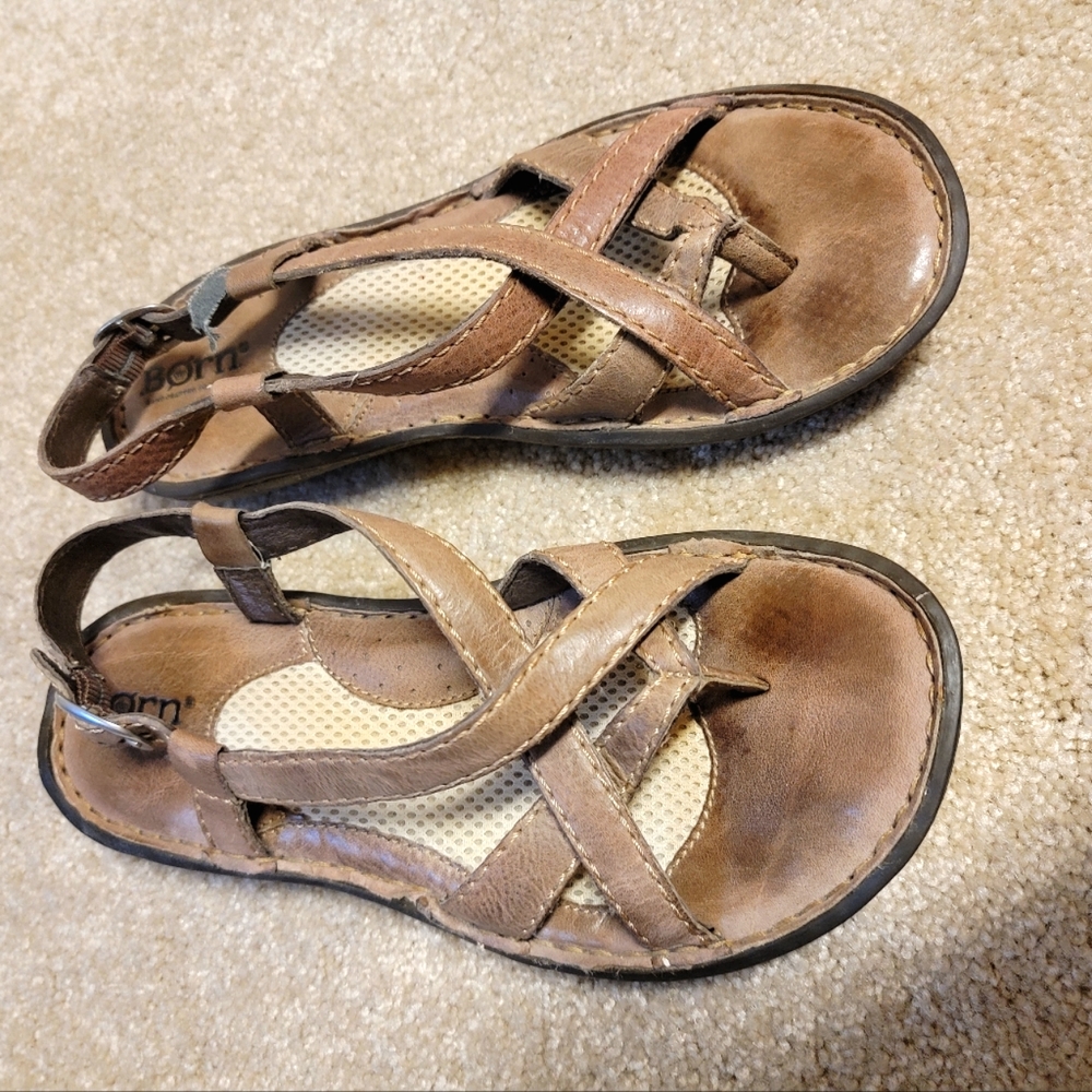 Born Leather Sandal,Size 7